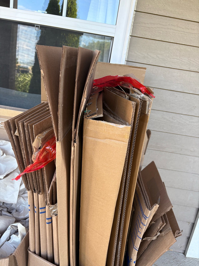 moving boxes  dans Objets gratuits  à Granby