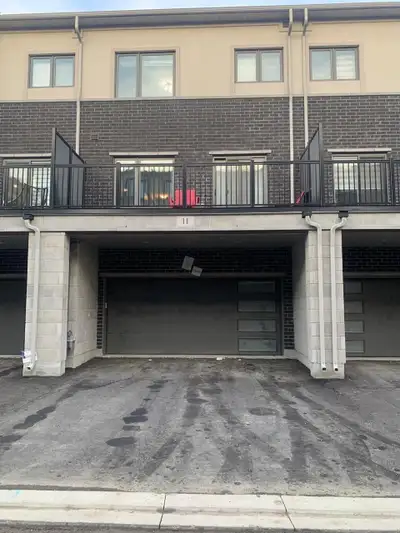 ADDRESS- 11 LAMBERT LANE BOLTON MAIN INTERSECTION- QUEENSGATE/ HIGHWAY 50 - FULLY FURNISHED PRIVATE...