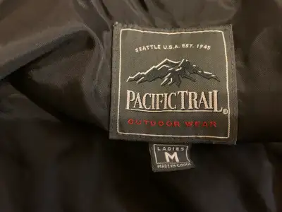 Ladies Pacific Trail jacket, View more