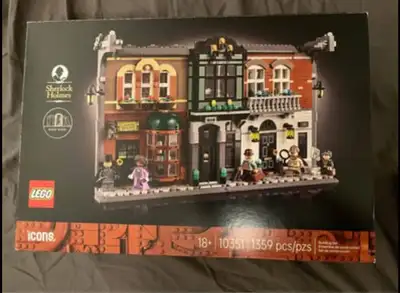 Lego 10351 Sherlock Holmes: Book Nook, View more