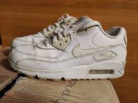 Nike AirMax 90 White ⎮ Womens 8.5