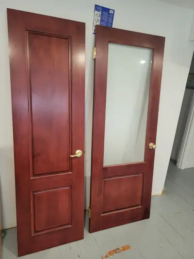 Porte en bois. 30 x 80 et 24 x 80, View more