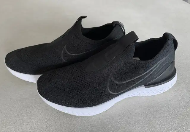 Women’s Nike Running Athletic Sneakers in Women's - Shoes in Kitchener / Waterloo - Image 2