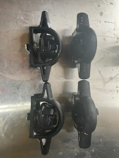 Set of 4 Toyota brand truck bed cleats brand new. took off truck to fit tonneau cover works with bed...