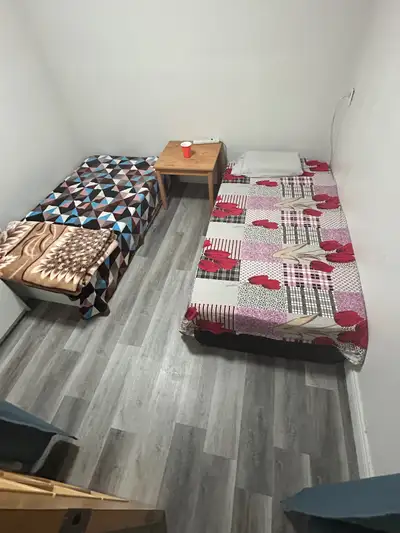 Room available for rent in punjabi household. Sharing or Private. Franklin and Clyde, Cambridge. Bus...