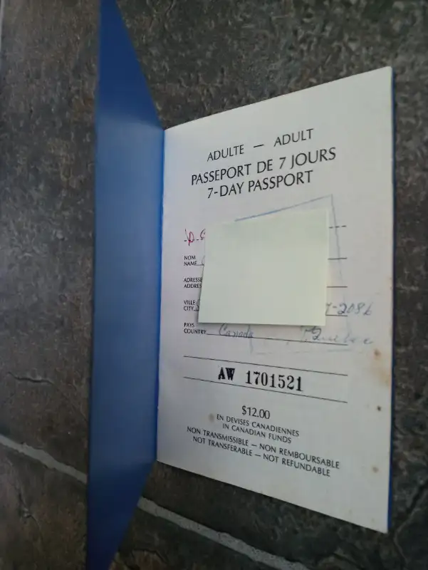 Passeport Expo 67-Antiquité in Arts & Collectibles in St-Georges-de-Beauce - Image 7