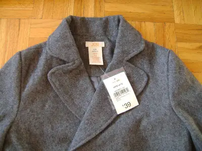 Manteau printemps neuf gr 4ans-5ans, View more