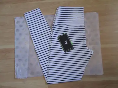 Brand new with tags Glyder High Power Legging in White & Black Stripe size small (fits like lululemo...