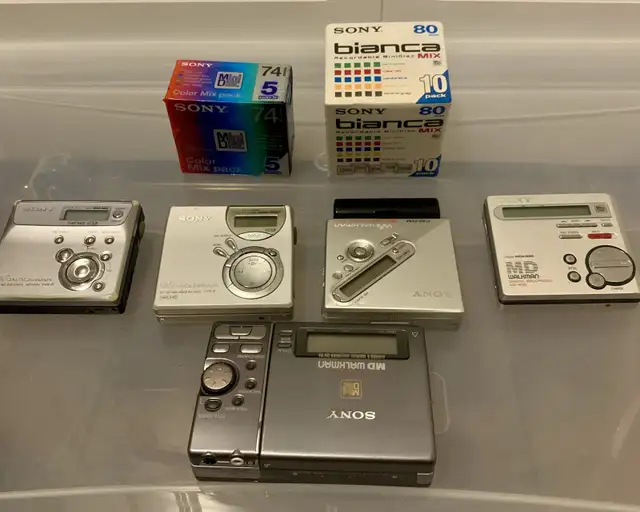 Sony MD MiniDisc Players Walkman Recorder in General Electronics in Burnaby/New Westminster - Image 2