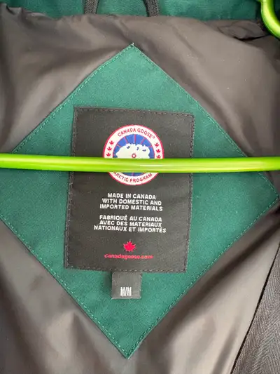 Authentic Canada Goose Chelsea Parka - Women's Medium, View more
