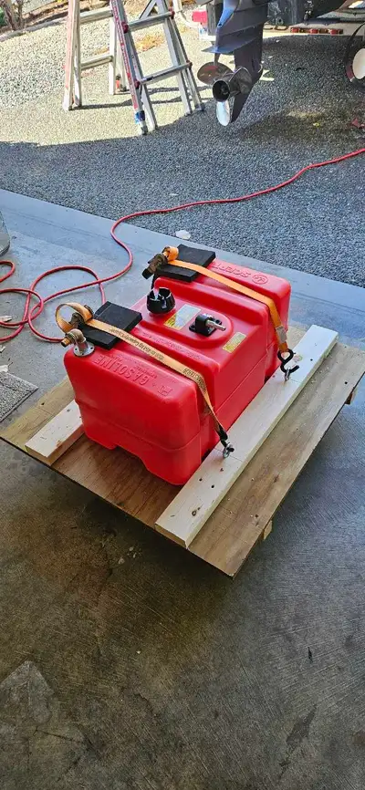 12 usg boat gas tank. Used one weekend while waiting for my new custom tank to be built. Has a 3/8"...