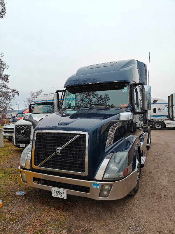 2013 Volvo 670 D13 in Heavy Trucks in Kitchener / Waterloo