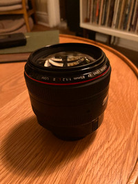 Canon EF 85 mm 1.2 L FOR PARTS