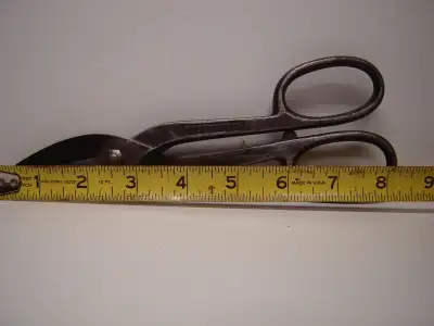 Ciseau à Tôle Ancien de 8"1/2 de long en très bon état, View more