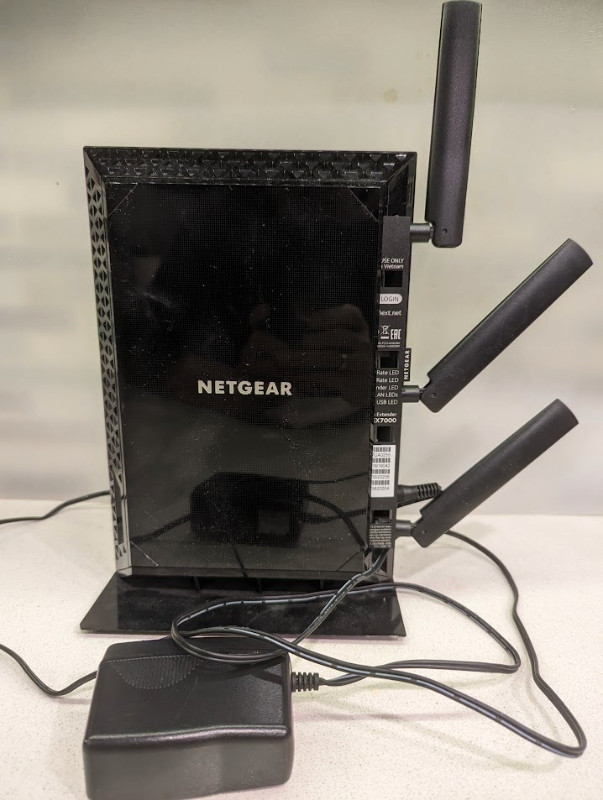 Netgear AC1900 1900 WIFI Range Extender Networking City of Toronto