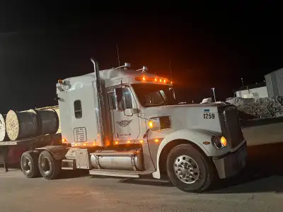 Freightliner Coronado 2014 Glider kit for sale Dd 60 Series 12.7 Ltr no Def 1.3 million km with 18 s...
