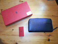 Ladies Zip Purse - Genuine Ferrari - Black Leather - New in Box