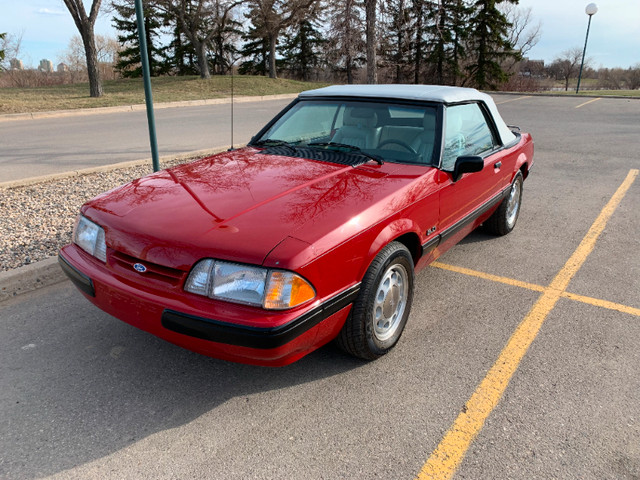 1989 Mustang 5.0L 5 speed convertible 15,570 original miles in Classic Cars in Regina - Image 2