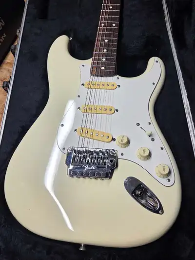 1987 Squier Stratocaster Fender Japan Fujigen, View more