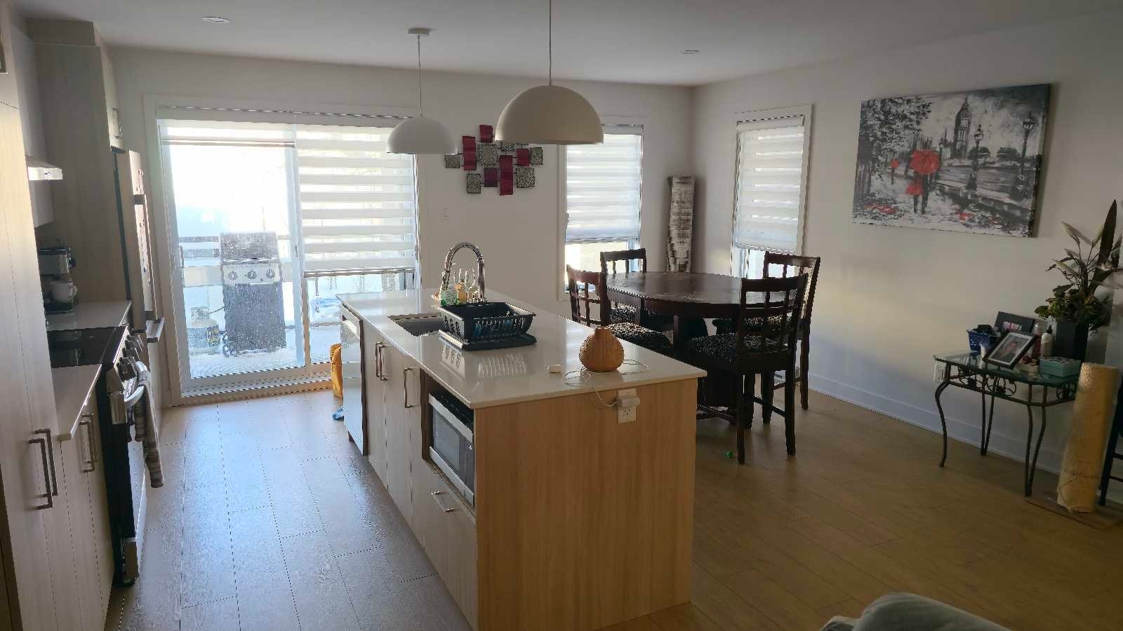 338 1re Av — photo 1