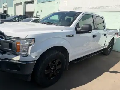 Selling my 2018 F150 XLT 5.0 liter Alberta and Active status 250000 kms 4x4 and automatic transmissi...