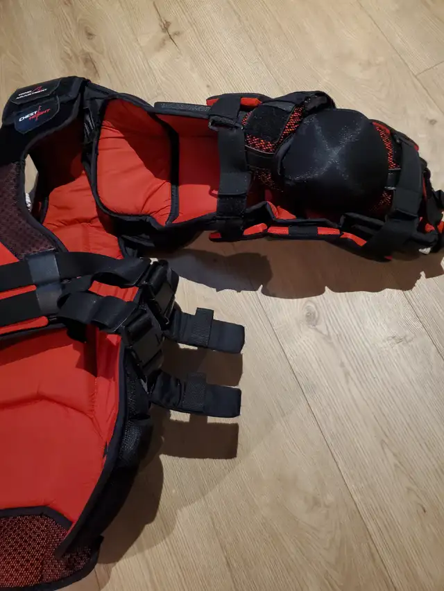 CCM Extreme Flex Shield TG-XL PRO | Hockey | Kitchener / Waterloo ...