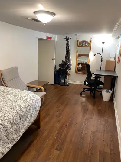 Female Flatmate Wanted – Bright Private Room Near Cedarvale Station (Line 1 & Line 5) I am seeking a...