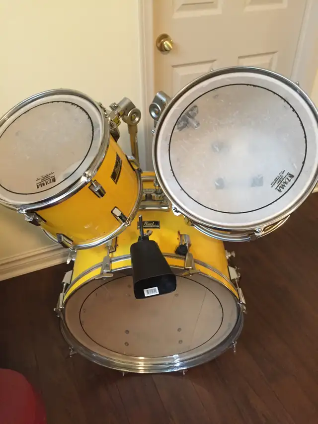 set of 7 pcs. of drums for sale in Drums & Percussion in City of Toronto - Image 4