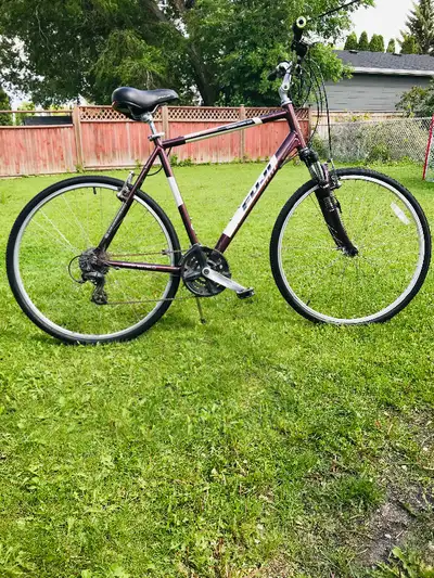 Fuji Crosstown 2.0 - 21 spd. Mountain Bike - 23” Frame, View more