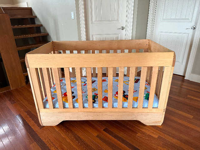 Kalon Echo baby crib / toddler bed in Cribs in Cole Harbour