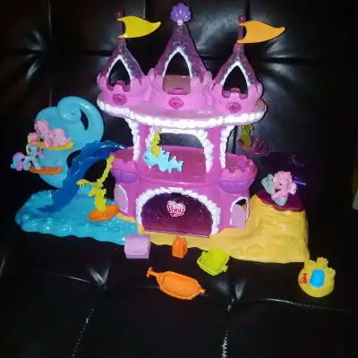 Clearing out the toy room. Everything in excellent condition. 2 - Learning Table $20.00 3 - My Littl...