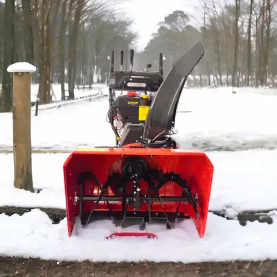 Souffleuse à neige automotrice à essence de 30 pouces, View more