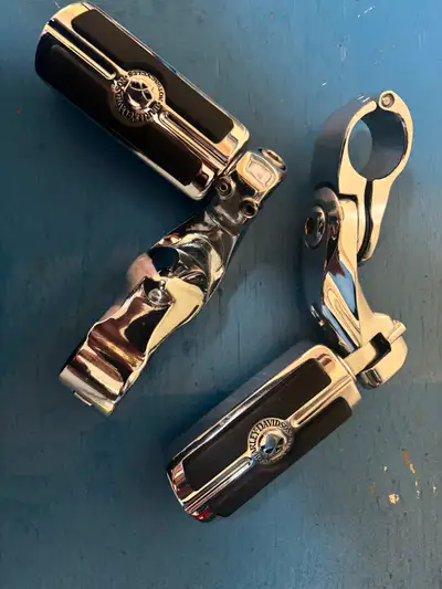 In good shape. Never use them so took them off. Willie G pegs