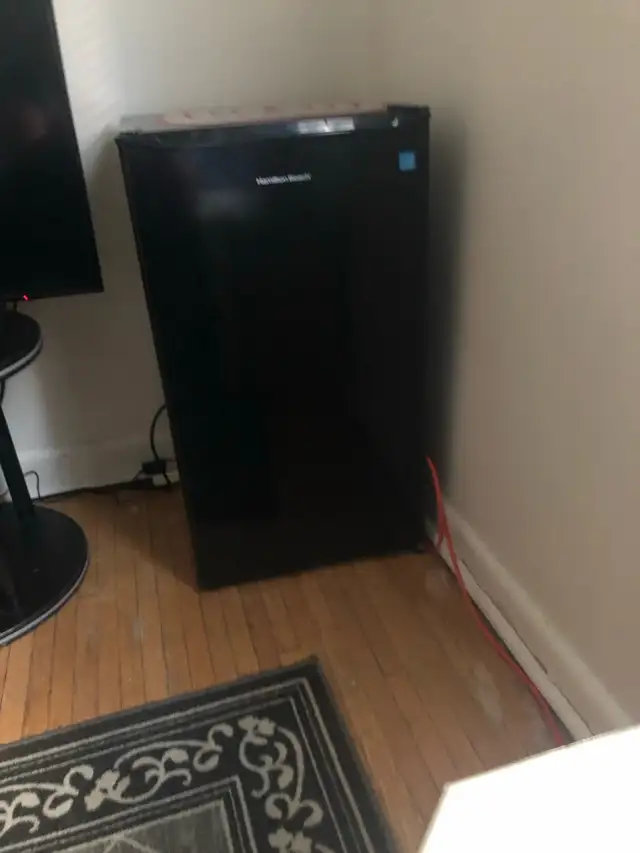 CLEAN ROOM FOR RENT