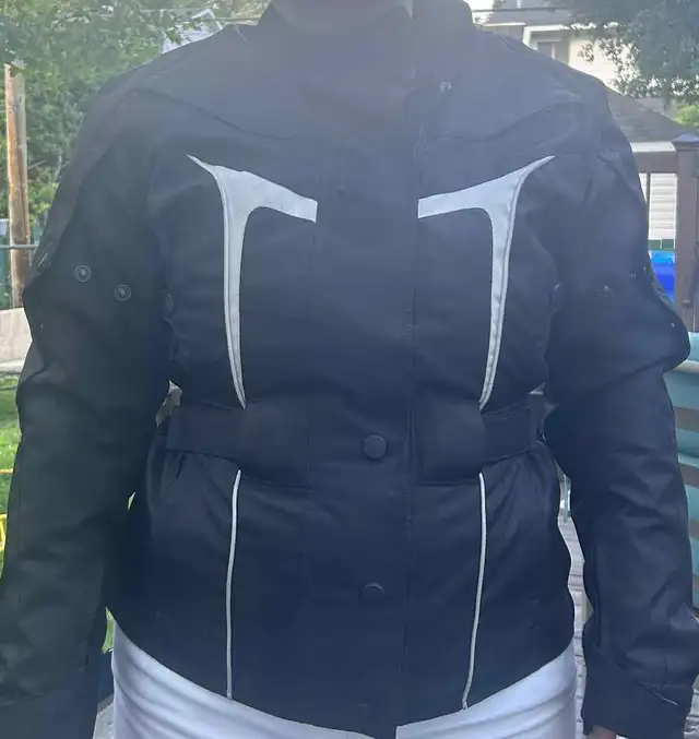 manteau moto femme fr xl marque first classics in Motorcycle Parts & Accessories in Laval / North Shore - Image 2