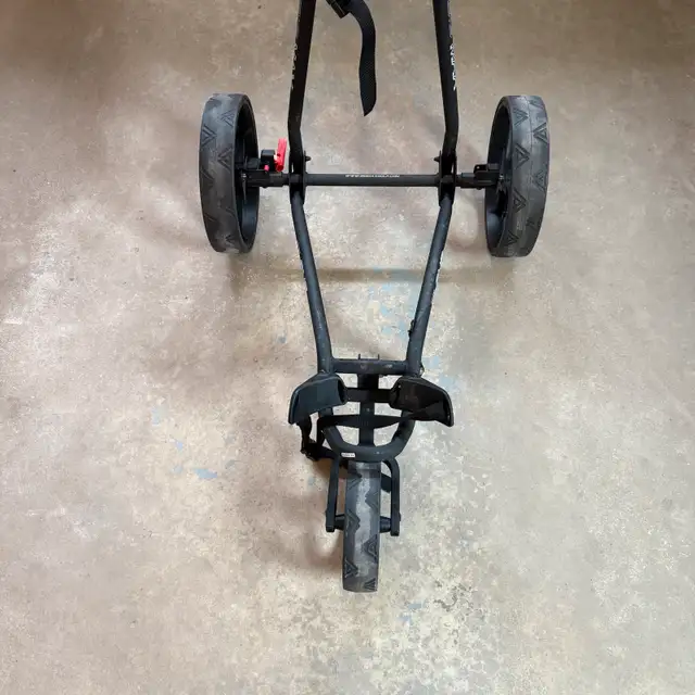Big Max TI Two Golf Push Cart in Golf in Guelph - Image 6