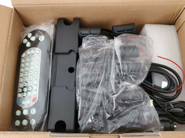 Car Headrest DVD HDMI & Viedo Game Player (NEW) in Audio & GPS in Markham / York Region - Image 2