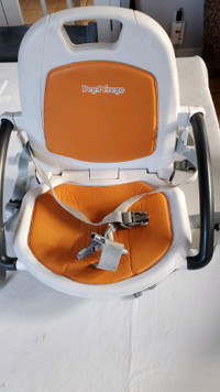 Travel high chair with tray