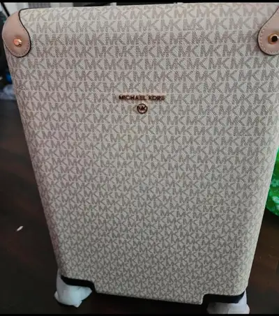 Ensemble valise et sac Michael Kors, View more