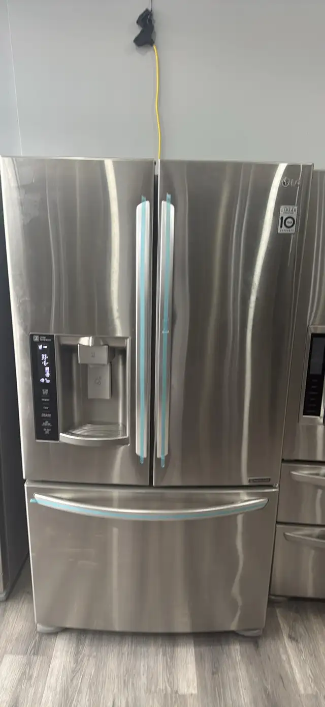 36 inch LG French door stainless steel fridge  in Refrigerators in Hamilton - Image 2