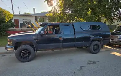 1994 Sierra 2500 361 542km -454 -Never had to be plugged in even in -30 degrees -3 core aluminum rad...