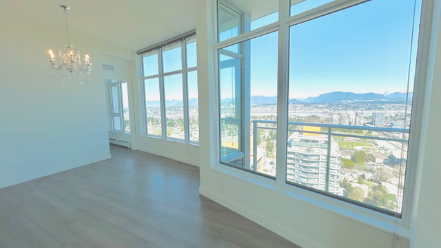 Panoramic views Transit Centered 2.5 Bedroom Rent   in Long Term Rentals in Delta/Surrey/Langley