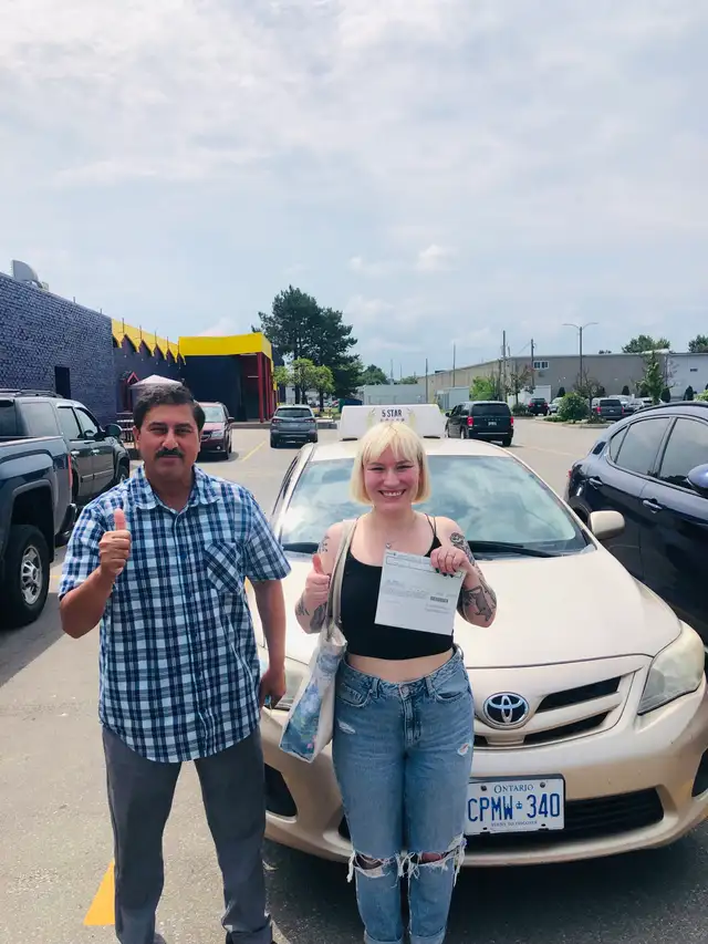 driving instructor 472757042278584322