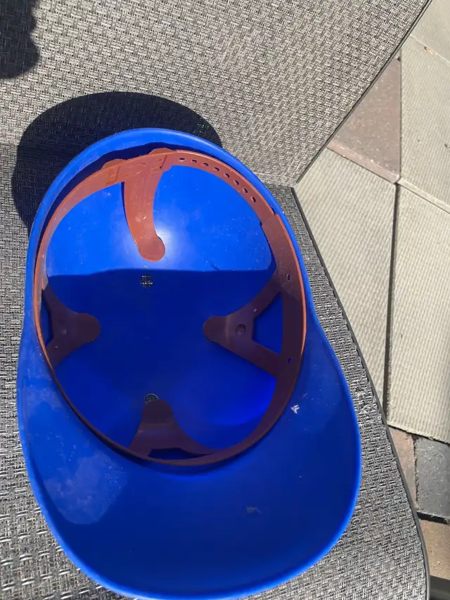 Toronto Blue Jays plastic helmet in Baseball & Softball in Regina - Image 3