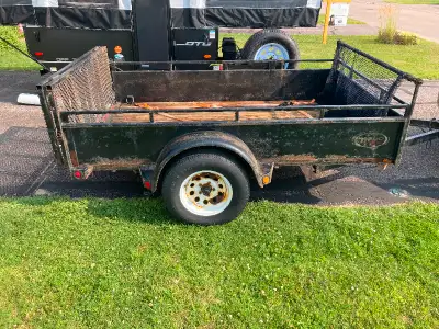 5x8 Trailer with ramp 3500lb axle 4 D-Ring tie downs Spare Tire 2” hook up Flat 4 lights