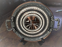 Vintage Greque plateau en cuivre  avec poignet decor key motif