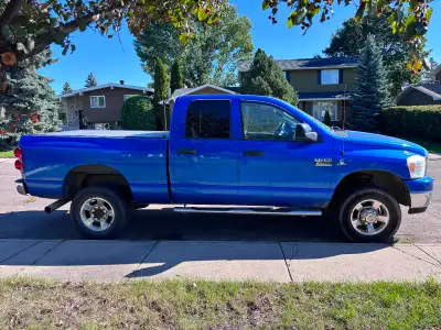 Well maintained 2007 Turbo Diesel Ram 2500 Heavy Duty 4x4. Interior is in great condition, low milea...