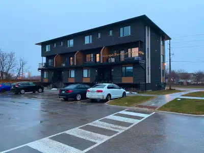 2 bedroom 2.5 bath condo for rent in Guelph’s south end just off Gordon Street. The building is only...