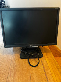 FOR SALE: 18” ACER monitor