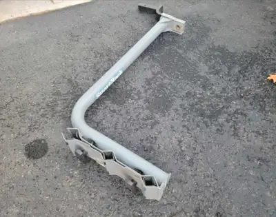 Holds up to 3 bicycles Includes 1-1/4 hitch reciver but will accommodate 2 inch receiver aswell buil...